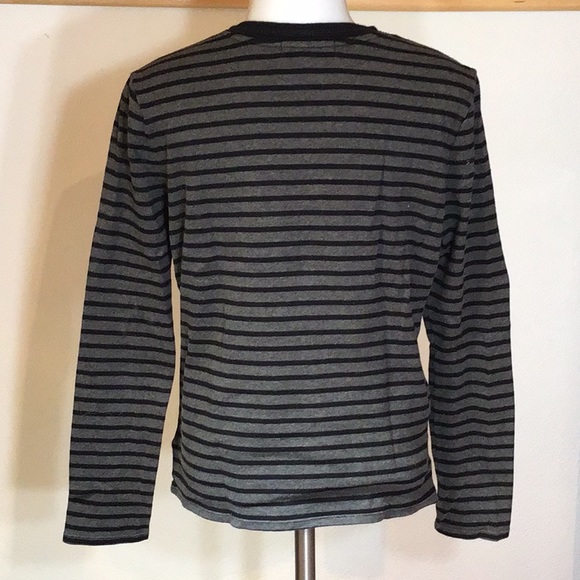 💐2/$20 Ralph Lauren top - Picture 2 of 2